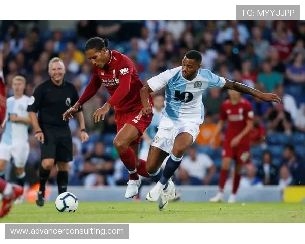 布莱克本与女王巡游的精彩对决揭示英冠联赛的激烈竞争与球队实力较量 布莱克本与女王巡游的精彩对决揭示英冠联赛的激烈竞争与球队实力较量