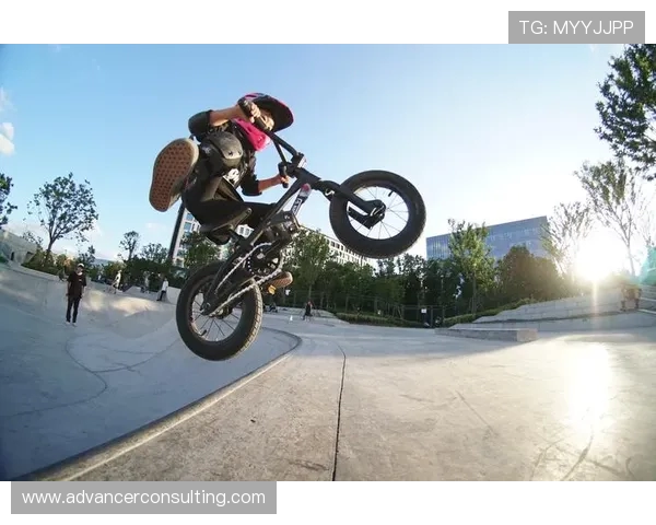 上海滑板队在极限运动会中以51分领先其他队伍展现出强劲实力