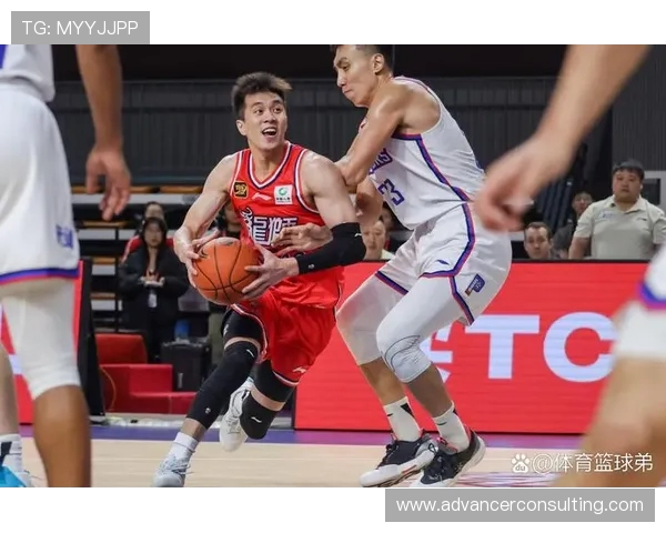 广州篮球队的速度之道：如何在赛场上掌控节奏与激情